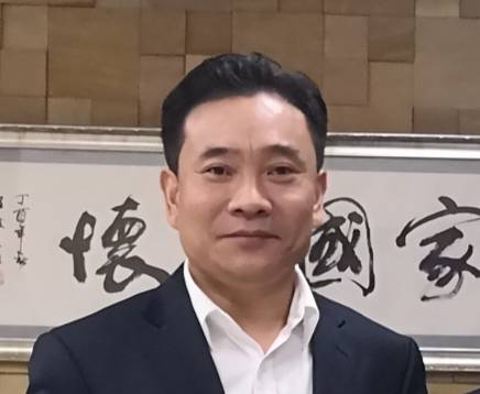 张 林